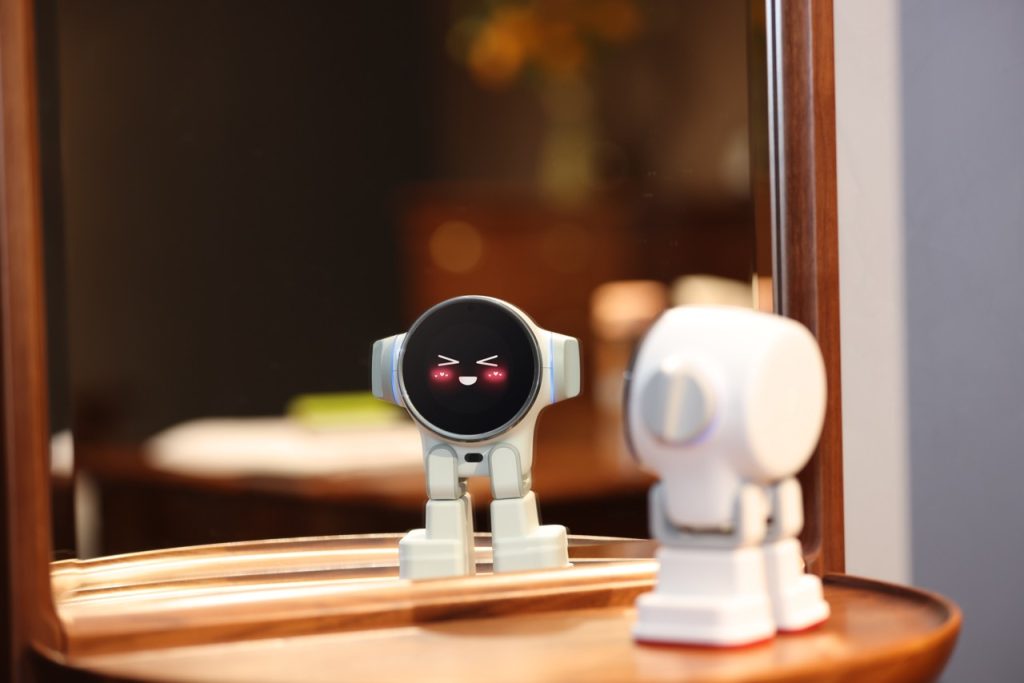 Letianpai Robot Rux Robot Global ChatGPT AI Epet